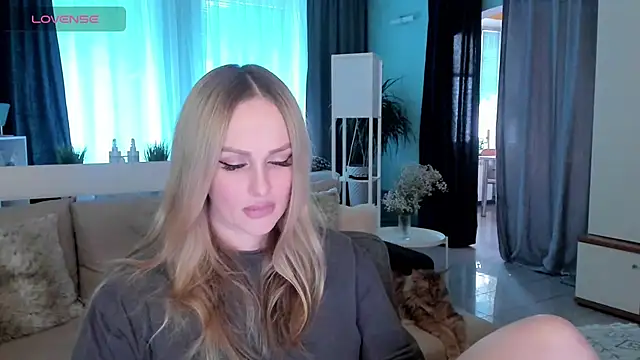 Libby Nora online show from February 5, 2025, 12:49 pm