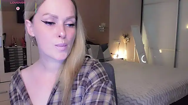 Libby Nora online show from April 3, 2026, 10:13 am