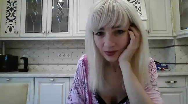 BarbaraKim online show from December 23, 2024, 9:27 am