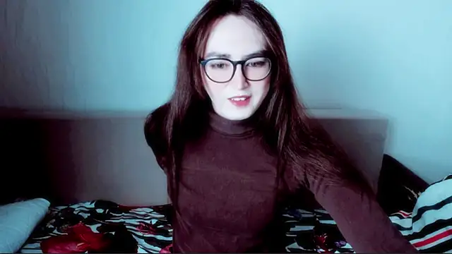 MinniMaksy online show from April 16, 2026, 9:04 pm