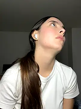 swrennn19 online show from October 2, 2025, 10:50 pm