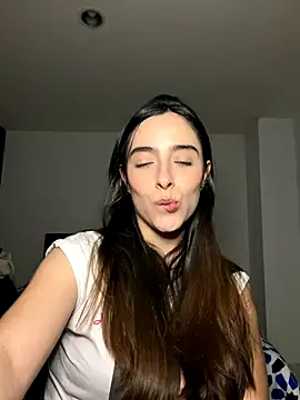 swrennn19 online show from December 15, 2025, 11:09 pm