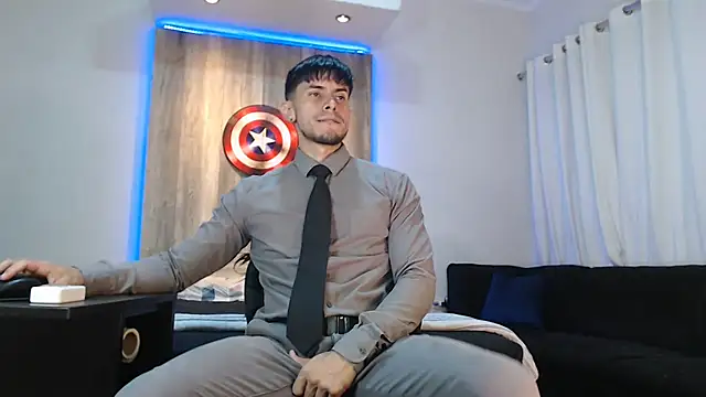 Andrew 4  online show from February 18, 2025, 2:27 am