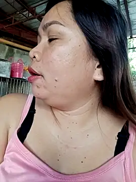 XXLorie 02 online show from March 12, 2025, 7:35 am