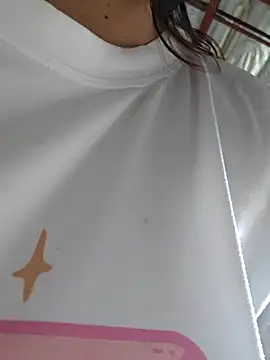 XXLorie 02 online show from March 1, 2026, 11:29 pm