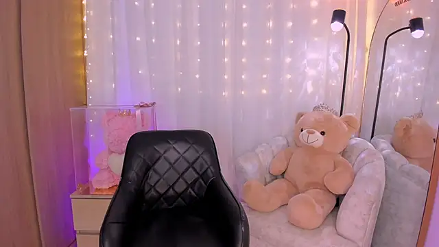 AmyDavis  online show from October 8, 2025, 11:46 pm