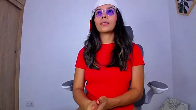 Snapshot of k4y_lover chatting on December 24, 2024, 2:21 am k4y lover online show from December 24, 2024, 2:21 am