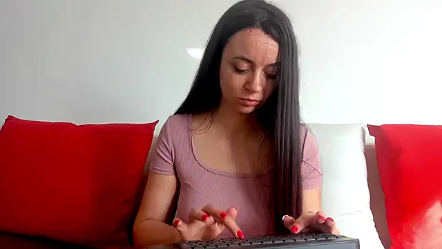 cute angel95 online show from March 5, 2026, 9:05 am