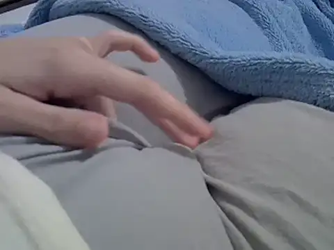 perescam online show from March 17, 2025, 11:00 pm