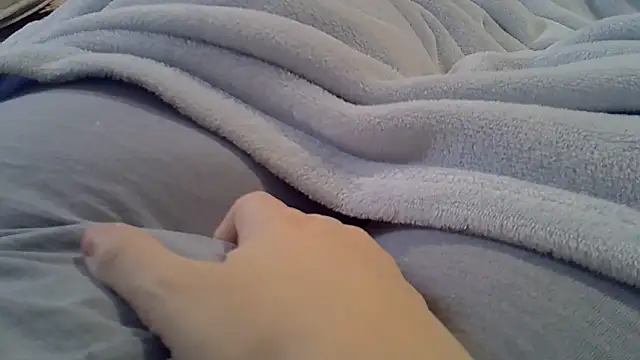 perescam online show from October 13, 2025, 4:51 pm