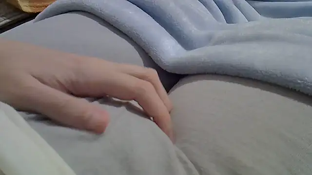 perescam online show from November 19, 2025, 2:44 am