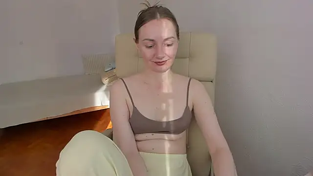 CandyAshley online show from June 6, 2026, 4:06 am