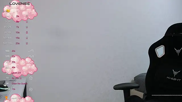 SkyqueenI online show from March 18, 2025, 8:47 am