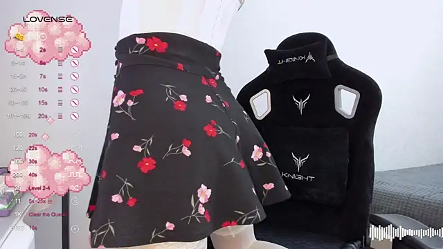 SkyqueenI online show from March 20, 2025, 12:00 pm