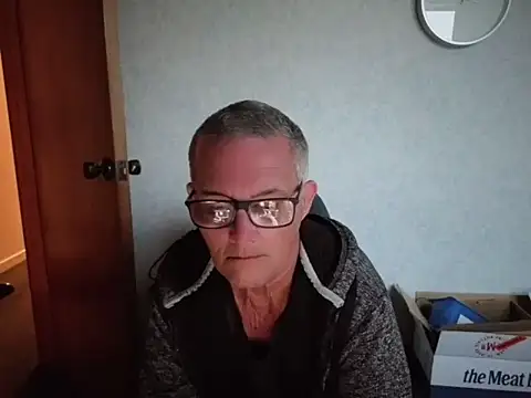 Snapshot of bigballnz chatting on December 22, 2025, 8:00 am bigballnz online show from December 22, 2025, 8:00 am