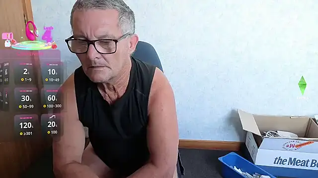 Snapshot of bigballnz chatting on January 13, 2026, 10:37 pm bigballnz online show from January 13, 2026, 10:37 pm