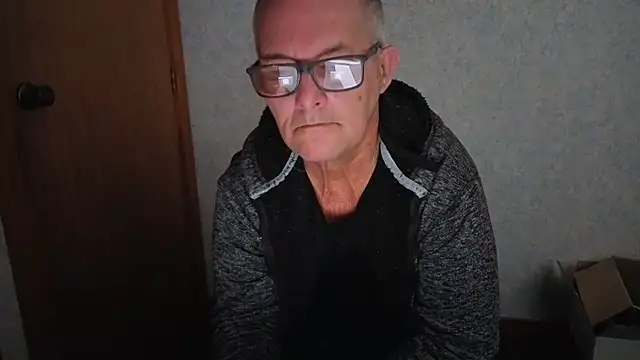 Snapshot of bigballnz chatting on July 18, 2026, 9:18 pm bigballnz online show from July 18, 2026, 9:18 pm
