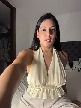 kamivolkano online show from April 12, 2026, 12:04 am