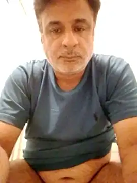 desipapaxxx online show from February 14, 2026, 4:04 pm