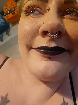 PinkTheHawk online show from February 7, 2026, 11:52 pm