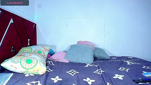 DanisaBrown online show from December 6, 2024, 8:07 pm