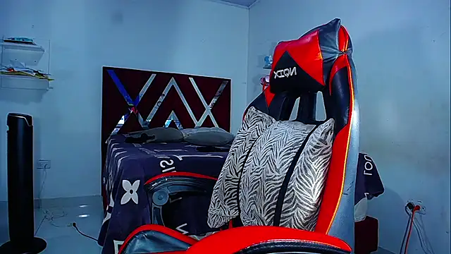 DanisaBrown online show from April 18, 2026, 2:10 pm