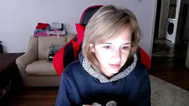 SexxyLety online show from September 19, 2025, 6:26 am