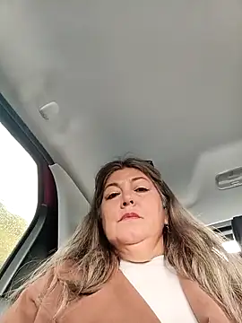 emma tour online show from September 30, 2025, 2:33 pm