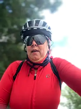 emma tour online show from November 16, 2025, 4:23 pm