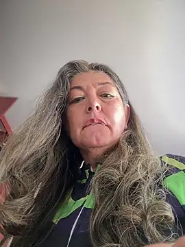 emma tour online show from December 19, 2025, 3:41 pm