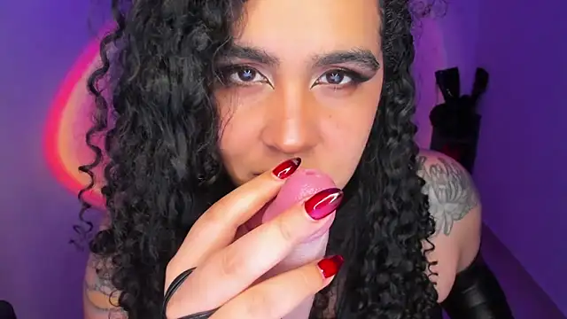 Amber smith20 online show from May 15, 2026, 11:01 pm