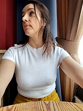 EvaXOAir online show from March 22, 2025, 9:02 am