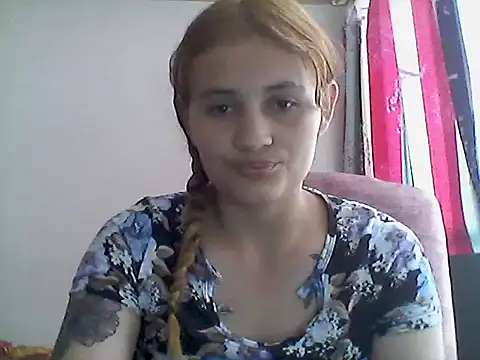 Mia davis01 online show from December 15, 2024, 2:16 pm