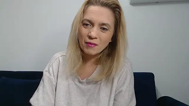 MysticCreature online show from February 1, 2025, 6:10 am