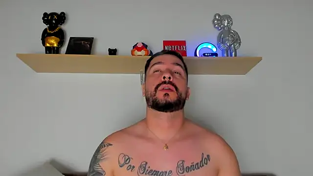 camilo restrepo21 online show from February 2, 2025, 12:19 am