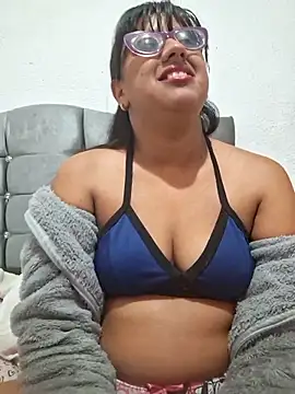 ZaidaWet online show from March 22, 2025, 2:47 pm