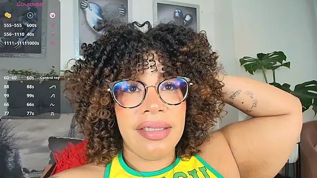 Snapshot of valerieharris chatting on July 19, 2026, 4:38 am valerieharris online show from July 19, 2026, 4:38 am