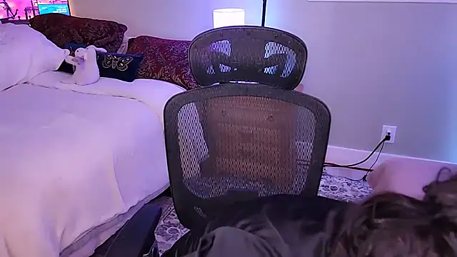 Wonderful Woman online show from March 9, 2025, 2:50 am