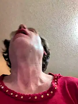 Snapshot of Smallpeniss69 chatting on January 7, 2026, 7:55 am Smallpeniss69 online show from January 7, 2026, 7:55 am