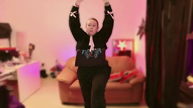 kisicaxx online show from March 5, 2025, 6:01 pm