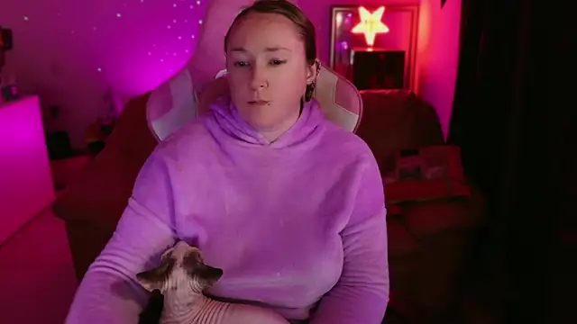 kisicaxx online show from March 10, 2025, 5:29 pm