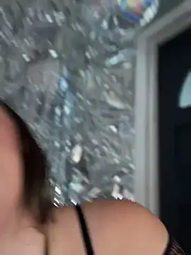 lovely beast online show from January 15, 2026, 6:11 pm