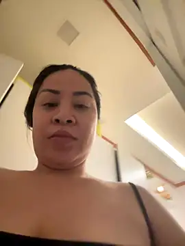 Snapshot of Tightwetholesxx chatting on October 10, 2025, 4:11 am Tightwetholesxx online show from October 10, 2025, 4:11 am