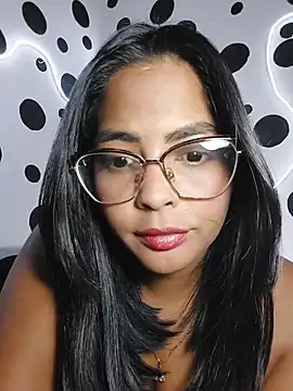 missmelissa  online show from June 19, 2026, 2:38 am