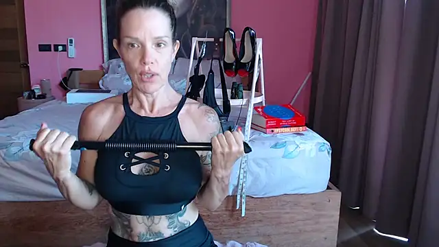 Snapshot of mommyselenafit_ chatting on September 22, 2025, 1:29 am mommyselenafit online show from September 22, 2025, 1:29 am