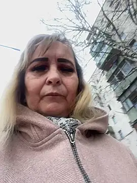 Irina2909xh online show from March 11, 2025, 1:34 pm