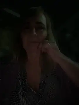 Irina2909xh online show from December 3, 2025, 5:00 pm