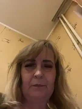 Irina2909xh online show from March 29, 2026, 10:32 pm