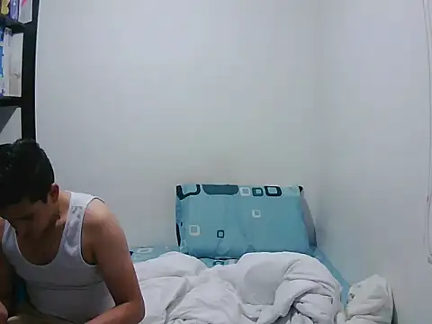 Eduardzmm online show from March 9, 2026, 10:47 pm