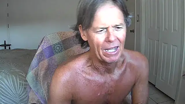 nakeedcowboi65 online show from May 15, 2026, 11:34 pm